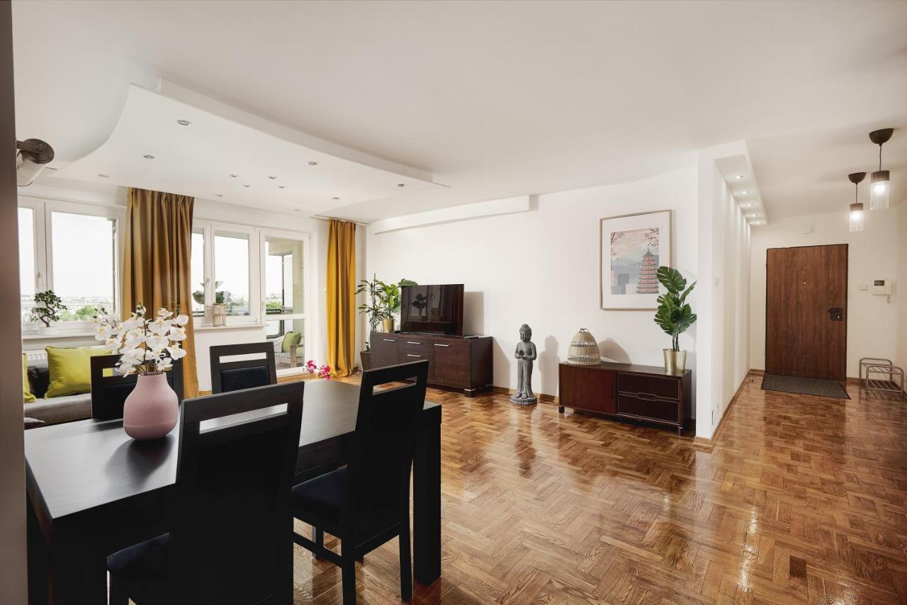 Family Apartment With A Terrace On Aleje Jerozolimskie Варшава Екстериор снимка