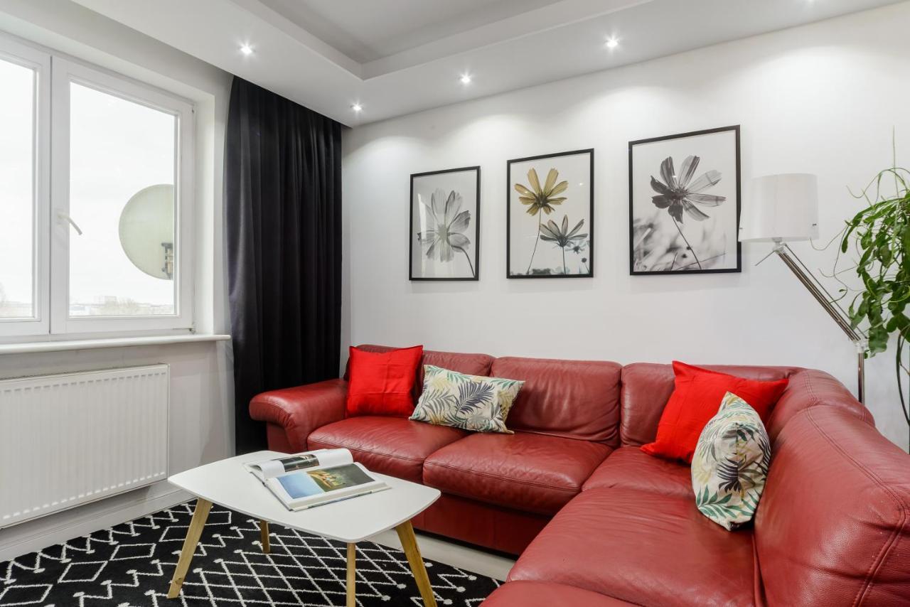 Family Apartment With A Terrace On Aleje Jerozolimskie Варшава Екстериор снимка